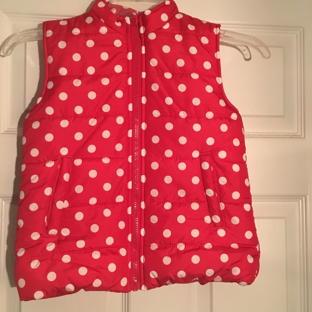 Full of circles vest